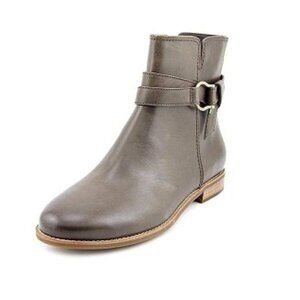 Elegant Brown Ankle Boots